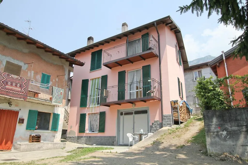 B&B Localita Manzoniane Lecco Bed & Breakfast